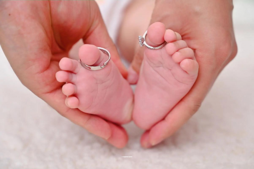 遂宁怀孕肚子一边高一边低